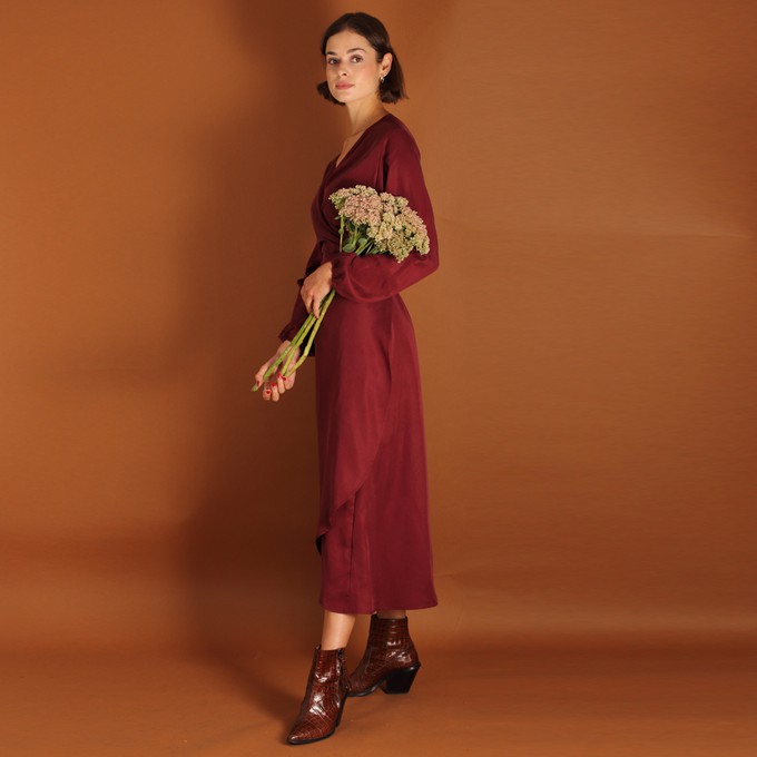 Tencel Wickelkleid Tara in berry from ManduTrap