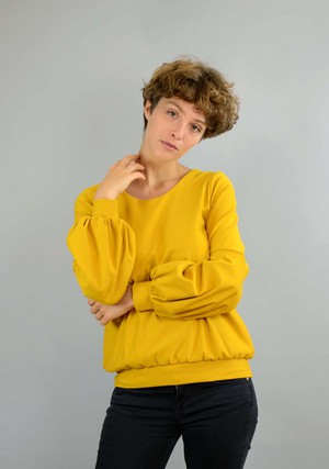 Baumwollpullover Caro mit Ballonärmeln in gelb from ManduTrap