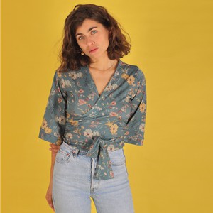 Wickelbluse „Floralia“ mit Blumenmuster from ManduTrap