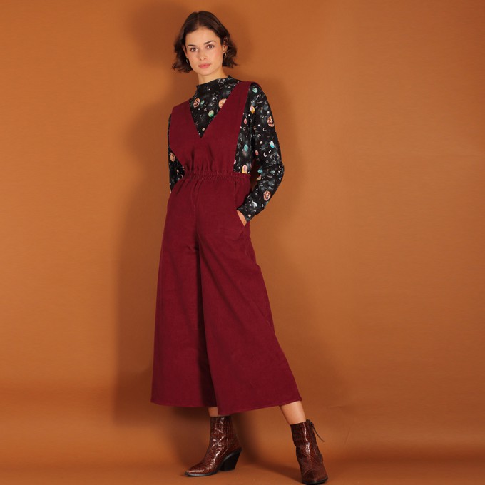 Jumpsuit Clara aus einem Bio- Baumwollcord in berry (weinrot/lila) from ManduTrap