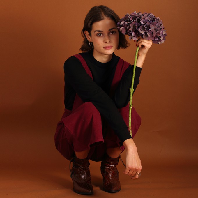 Jumpsuit Clara aus einem Bio- Baumwollcord in berry (weinrot/lila) from ManduTrap