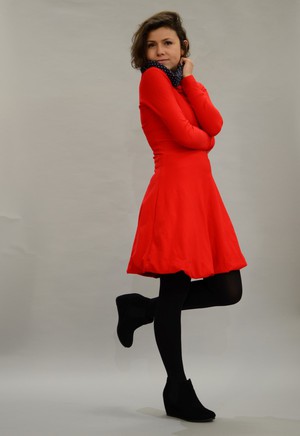 Baumwollkleid mit Kapuze/Hoodie in Rot from ManduTrap