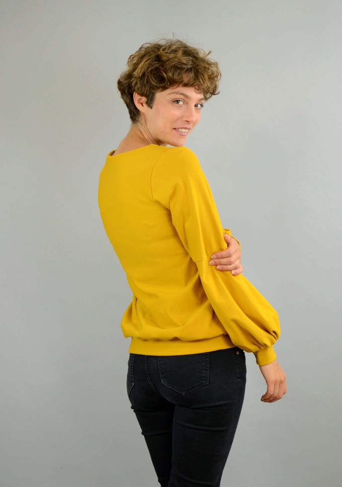 Baumwollpullover Caro mit Ballonärmeln in gelb from ManduTrap