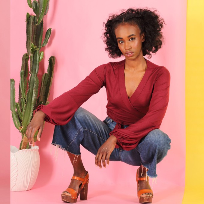 Tencel Wickelshirt Runa/berry from ManduTrap