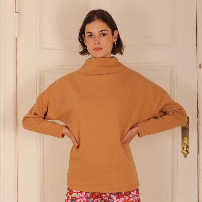 Stehkragen Pullover Dori aus einem Waffelstoff in sand from ManduTrap