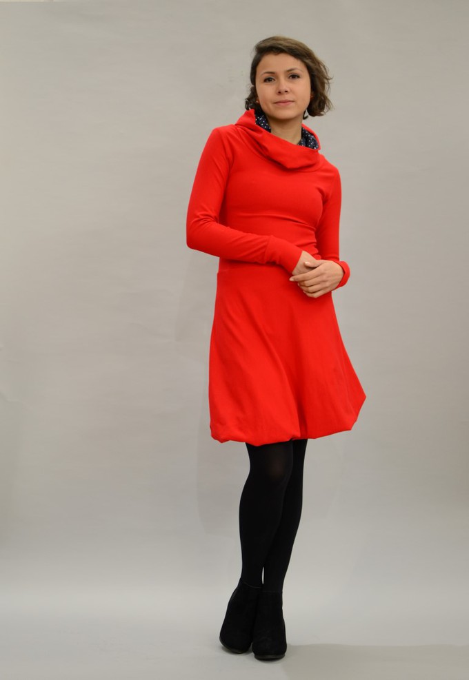 Baumwollkleid mit Kapuze/Hoodie in Rot from ManduTrap