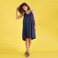 Knielanges Tencel Trägerkleid „Tamira“ via ManduTrap