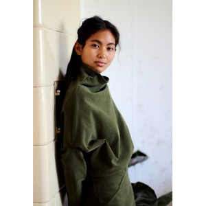 Asymmetrisches Cordkleid Juni aus Biobaumwolle kbA in olivegrün from ManduTrap