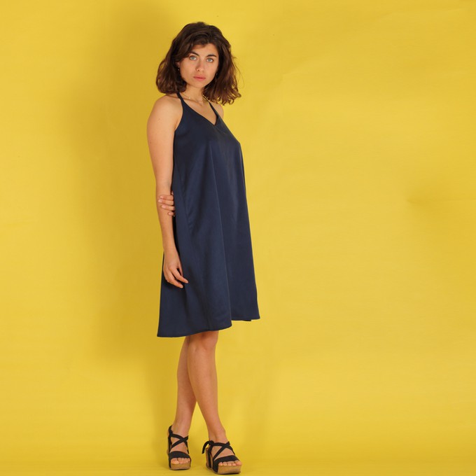 Knielanges Tencel Trägerkleid „Tamira“ from ManduTrap