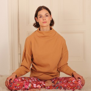Stehkragen Pullover Dori aus einem Waffelstoff in sand from ManduTrap