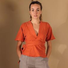 Wickelbluse Silja aus Tencel in Rost via ManduTrap