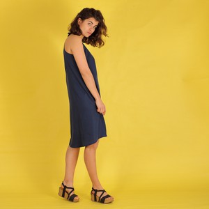Knielanges Tencel Trägerkleid „Tamira“ from ManduTrap