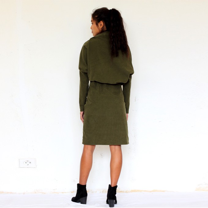 Asymmetrisches Cordkleid Juni aus Biobaumwolle kbA in olivegrün from ManduTrap