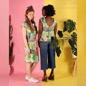 Shirt Valita mit floralem Muster rückenfrei from ManduTrap