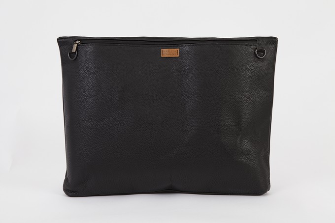 CLOSE clutch BIG from Marlene Fernandez