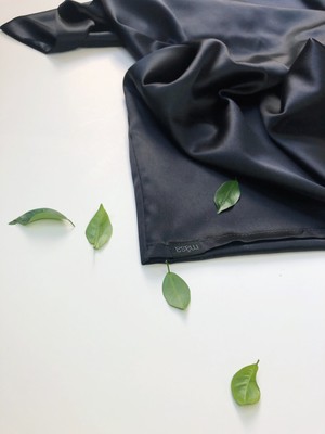 Organic Silk Satin Pillowcase from Māsa Organic
