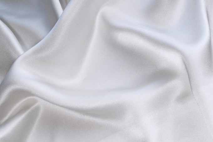 White Silk Satin Pillowcase set from Māsa Organic