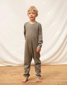 Basic Pajamas olive via Matona