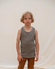 Basic Tanktop olive via Matona