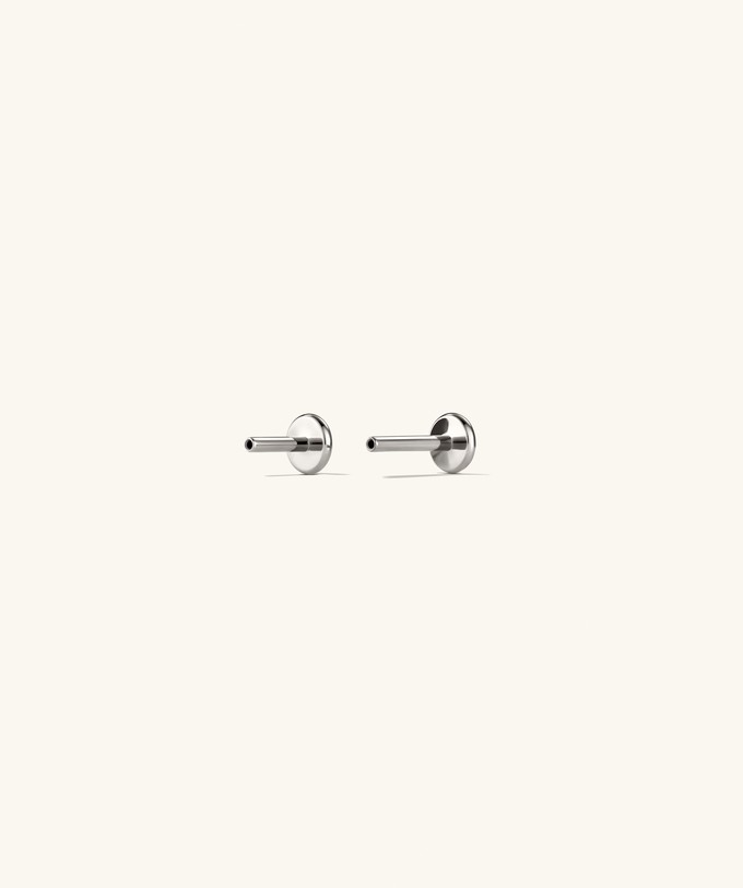 Diamond Curve Bar Stud from Mejuri
