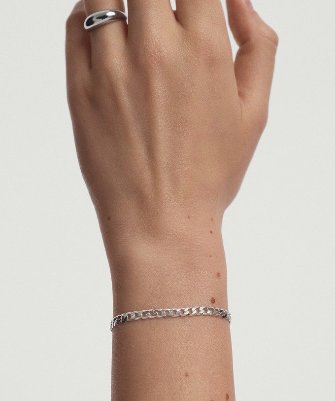 Flat Curb Chain Bracelet from Mejuri