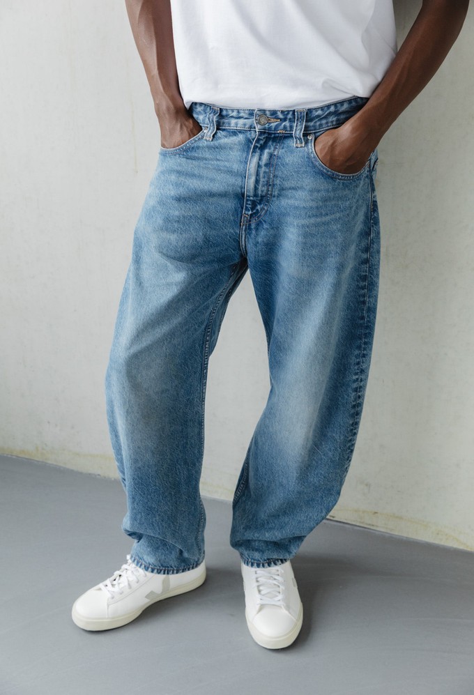 Ben Mid Baggy - Earth Stone from Mud Jeans