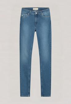 Skinny Hazen - Pure Blue via Mud Jeans
