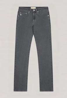 Faye Straight - O3 Grey via Mud Jeans
