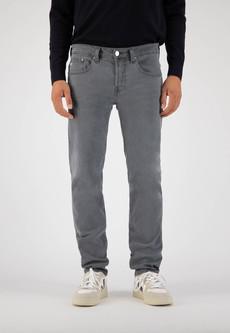 Regular Dunn Stretch - O3 Grey via Mud Jeans