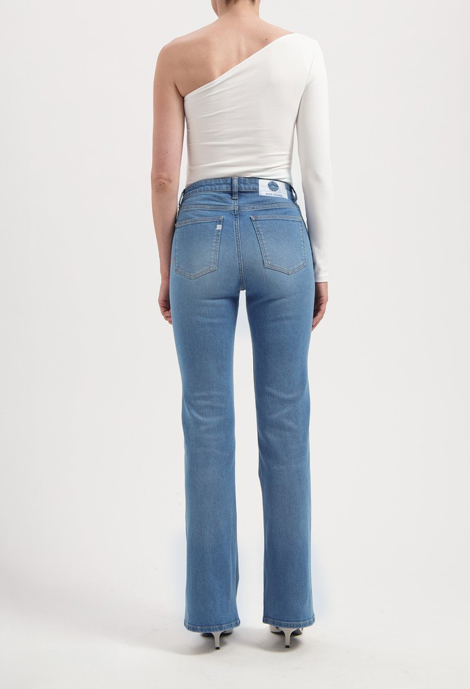 Isy Flared - Fan Stone from Mud Jeans