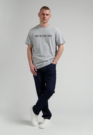 Bryce Mid Straight - Dry from Mud Jeans