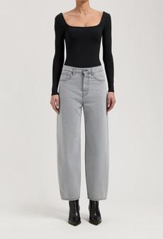 Brooke High Barrel - Light Grey via Mud Jeans