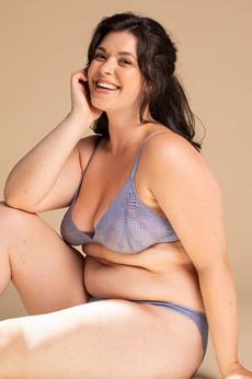 Forget-me-not bra from Olly