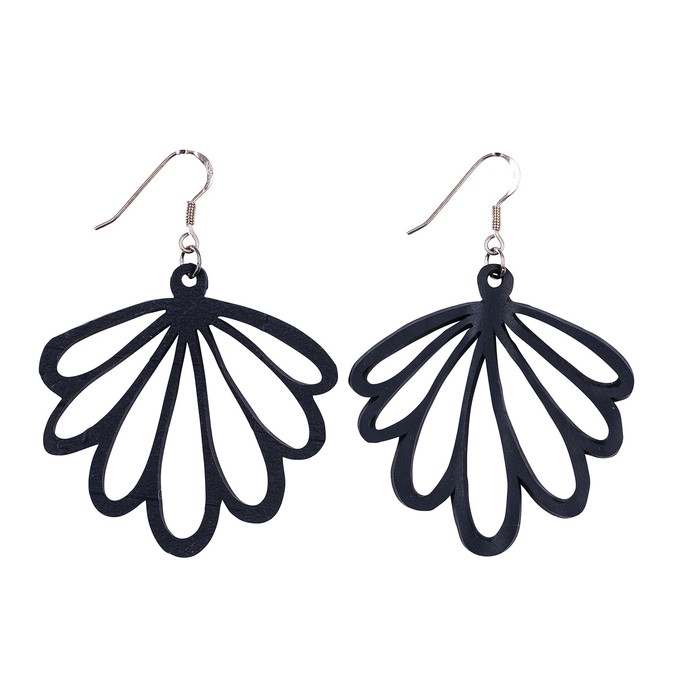 Shell Recycled Rubber Earrings Eco-Friendly Design from Paguro Upcycle
