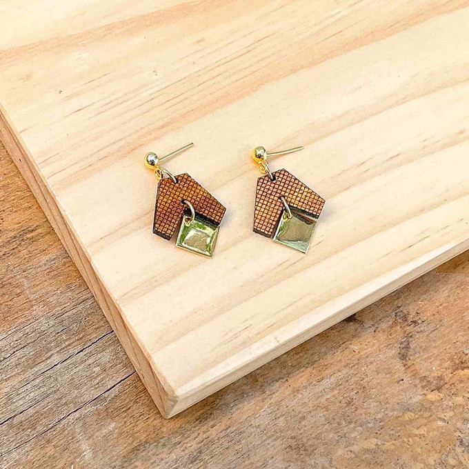 Cacah Gori Recycled Wood Earrings from Paguro Upcycle