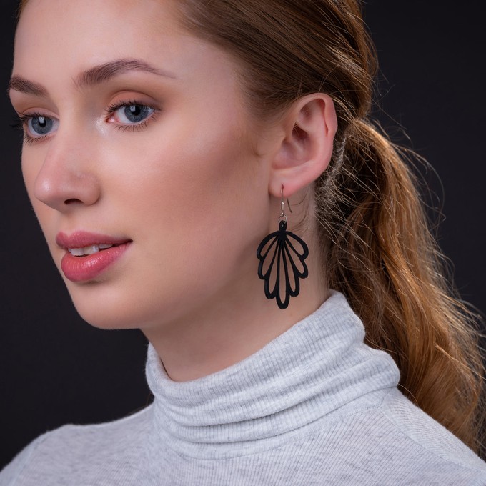 Shell Recycled Rubber Earrings Eco-Friendly Design from Paguro Upcycle