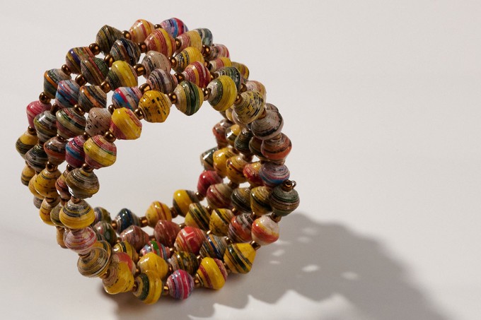 Kreolenarmband „Viva Bangle“ – auffällig & handgemacht from PEARLS OF AFRICA