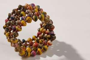 Kreolenarmband „Viva Bangle“ – auffällig & handgemacht from PEARLS OF AFRICA
