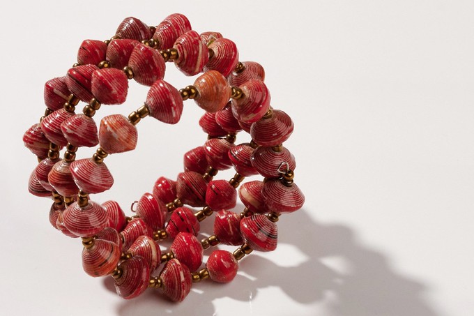 Kreolenarmband „Viva Bangle“ – auffällig & handgemacht from PEARLS OF AFRICA