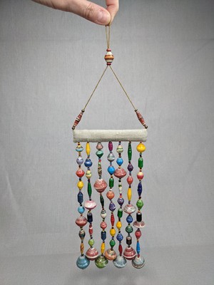 Fenster-/Wand-Dekoration aus Papierperlen "Bunto" from PEARLS OF AFRICA