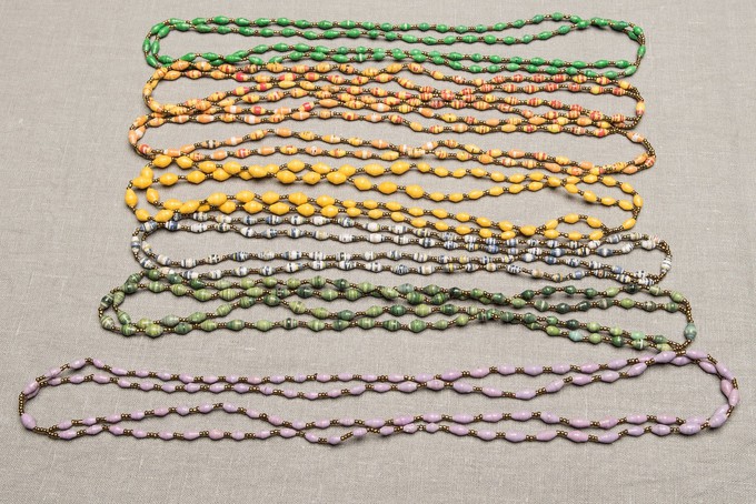 Doppelreihige lange Perlenkette aus Papierperlen "Lango Twins Long" from PEARLS OF AFRICA
