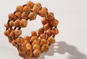 Kreolenarmband „Viva Bangle“ – auffällig & handgemacht from PEARLS OF AFRICA