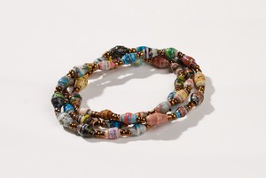 Kurze, feine Halskette mit Papierperlen "La Petite Malaika" (auch für Kinder geeignet) from PEARLS OF AFRICA