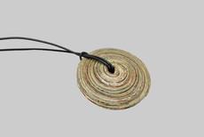 Anhänger „Barbara“ – Recyclingpapier-Perlen, handgemacht & fair via PEARLS OF AFRICA