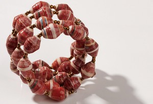 Kreolenarmband „Viva Bangle“ – auffällig & handgemacht from PEARLS OF AFRICA