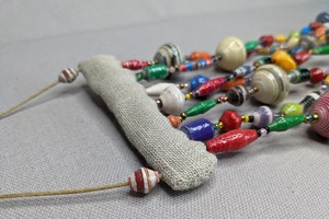 Fenster-/Wand-Dekoration aus Papierperlen "Bunto" from PEARLS OF AFRICA