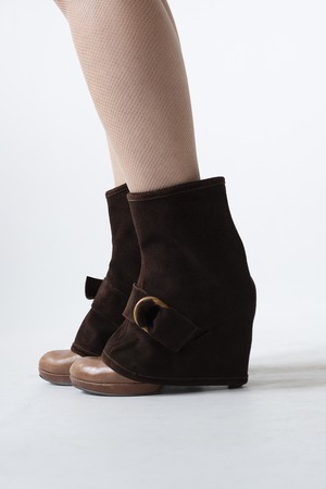 Suede Edie | brown recycled leather from Pepavana Suede Edie | brown recycled leather from Pepavana