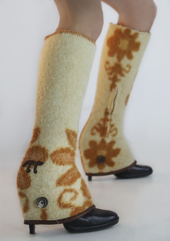 Autumn Flower Edie comfortable gaiters from Pepavana Autumn Flower Edie comfortable gaiters from Pepavana