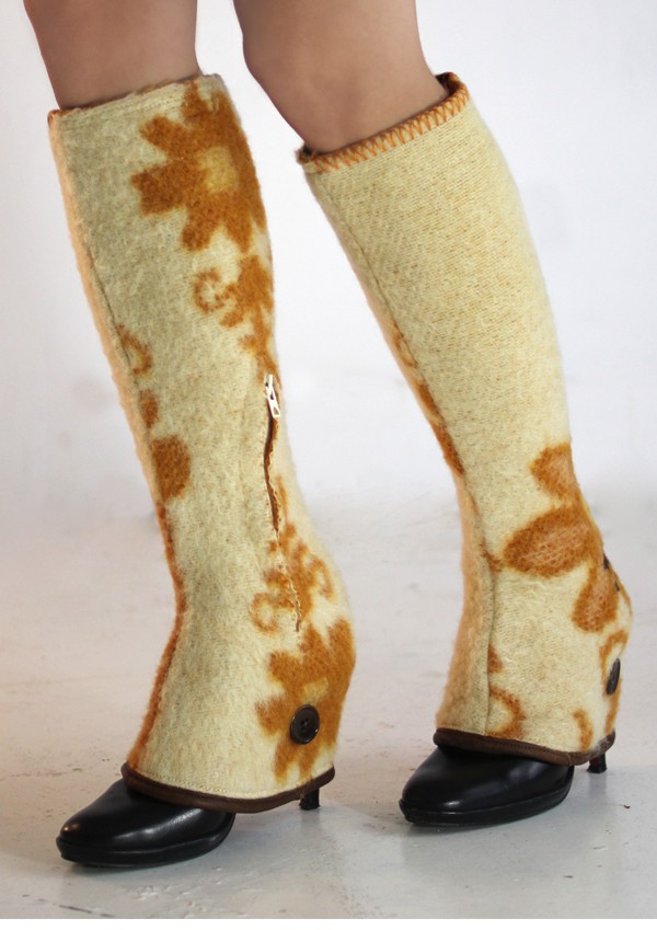 Autumn Flower Edie comfortable gaiters from Pepavana Autumn Flower Edie comfortable gaiters from Pepavana