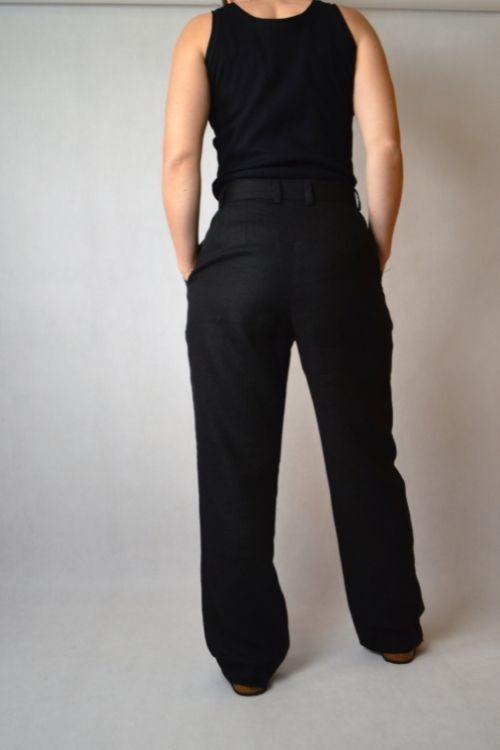 High-Waisted Straight Fit Linen Trousers from Pret a Collection